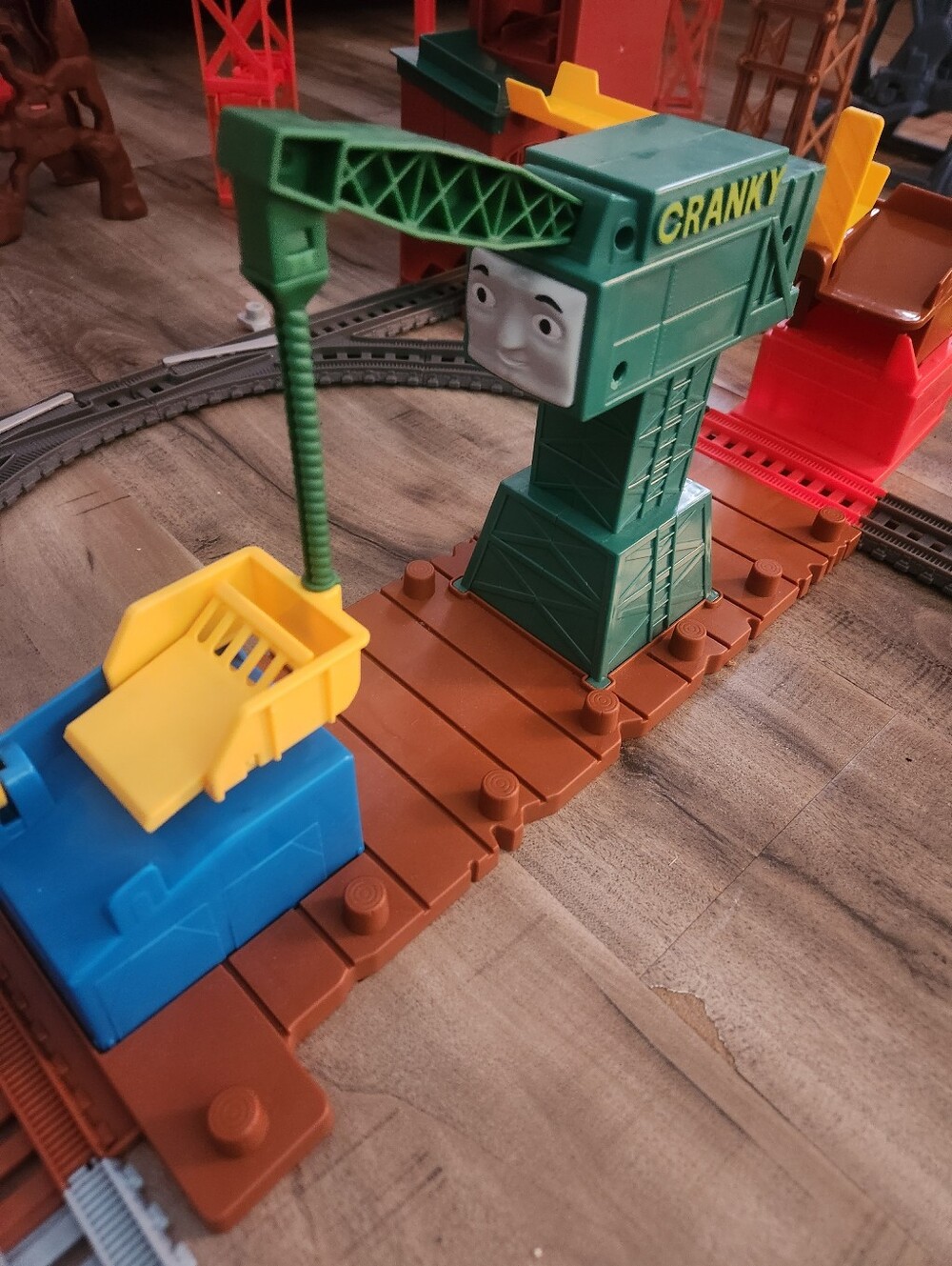Battery Operated Thomas The Train Mad Dash on Sodor Train set - Picture 5 of 5